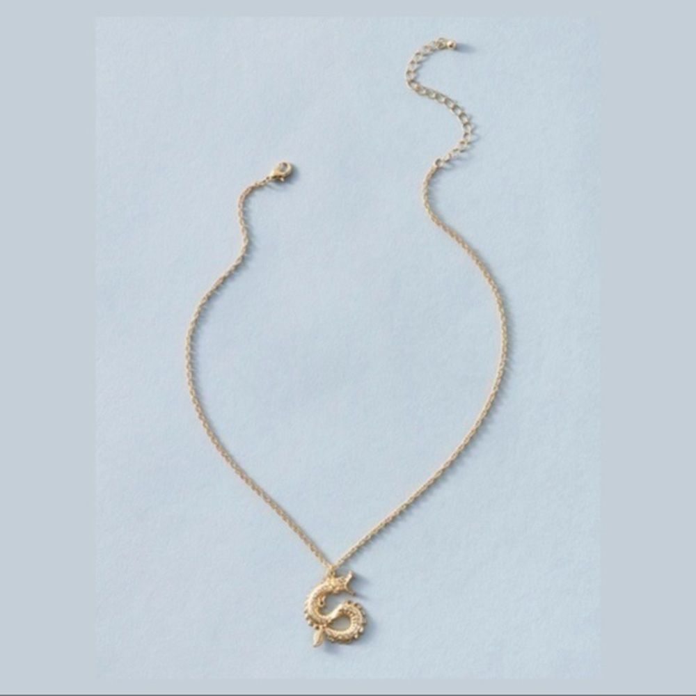 3/$30 💛 Dragon Pendant Necklace